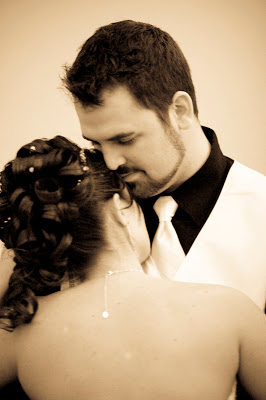 Mike & Alisha :: Winter Wedding