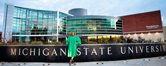 Courtney G || College Graduation Session