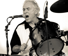 Bluesfest 2011 - Root Doctor Featuring Freddie Cunningham