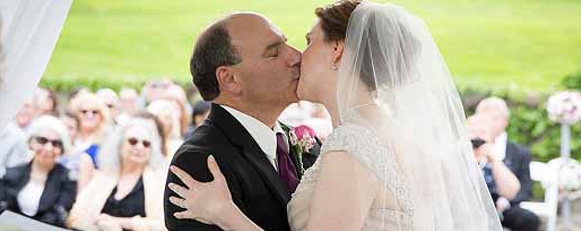 A look at a wedding day..